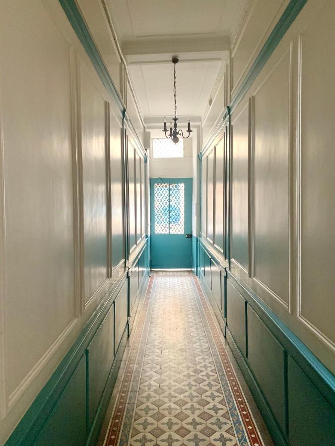 Appartement Versailles Quartier Notre Dame Au Pied Du Chateau Avec Parking מראה חיצוני תמונה