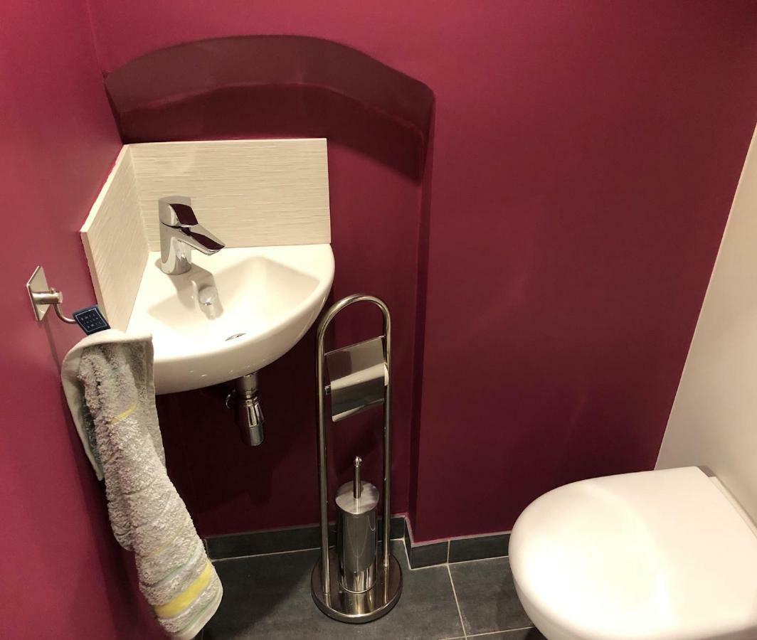 Appartement Versailles Quartier Notre Dame Au Pied Du Chateau Avec Parking מראה חיצוני תמונה