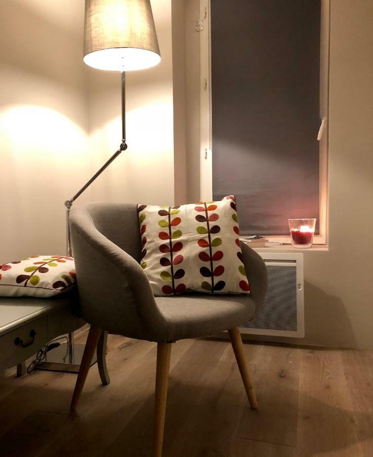 Appartement Versailles Quartier Notre Dame Au Pied Du Chateau Avec Parking מראה חיצוני תמונה